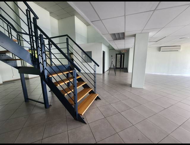 367M² OFFICE TO LET IN ALLANDALE